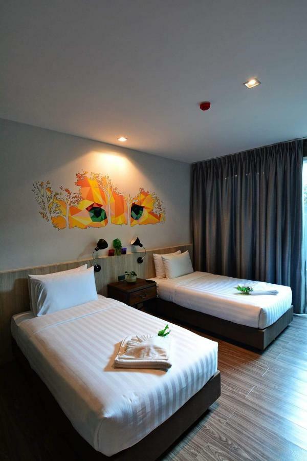 Lana Beds & Space Chiang Mai Exterior photo