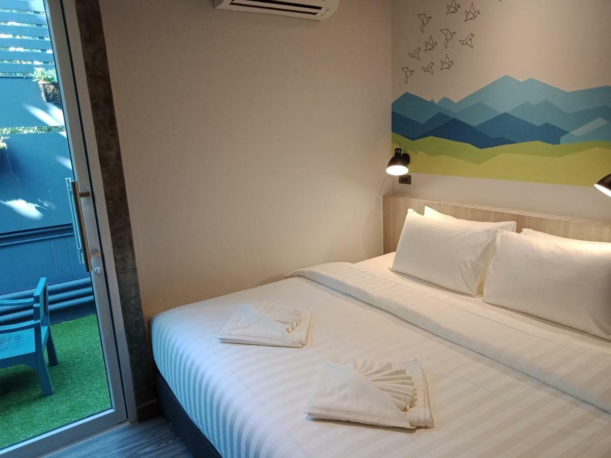 Lana Beds & Space Chiang Mai Exterior photo